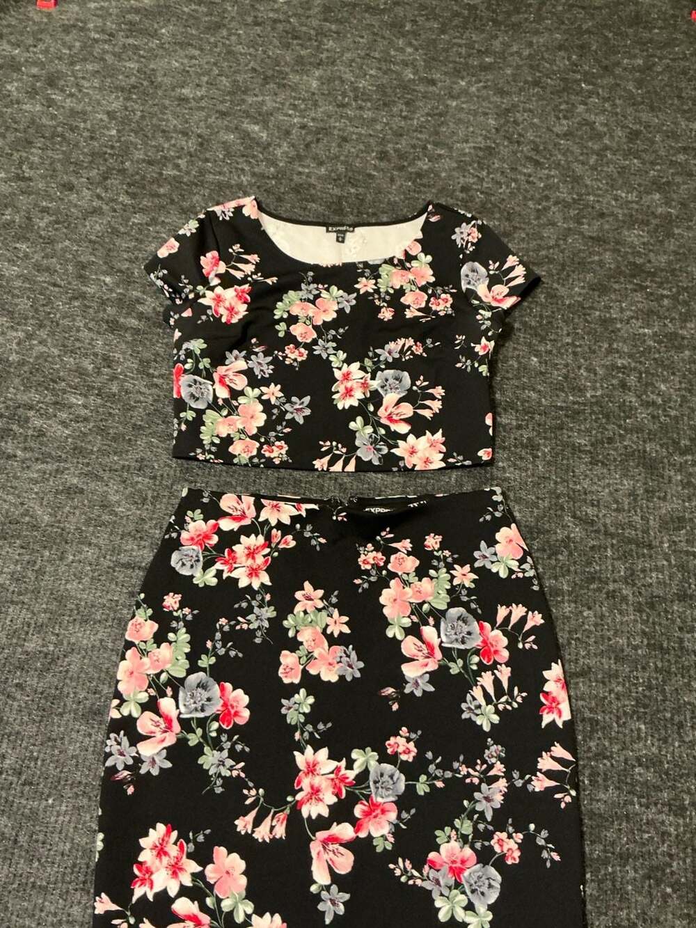Express Crop Top and Skirt Two-Piece Set Womens Size Floral Print